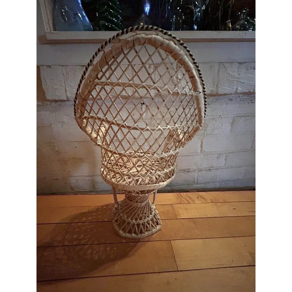 Miniature Wicker Chair 8' By 18'